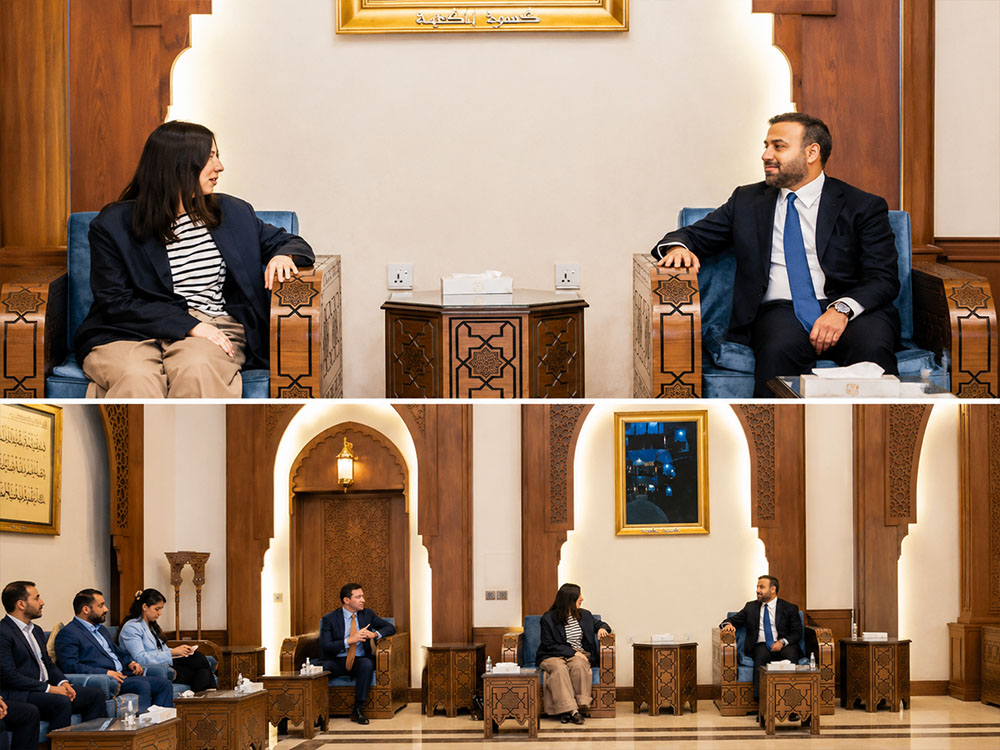 لقاء عبدالله النجيفي مع وفد أمريكي في مدينة الموصل لبحث التطورات السياسية في العراق.