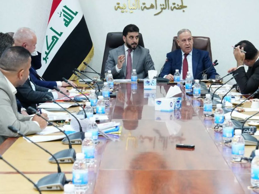 اجتماع لجنة النزاهة النيابية لمناقشة أسباب تعثر المشاريع الخدمية ومشاريع الصرف الصحي في محافظة نينوى.