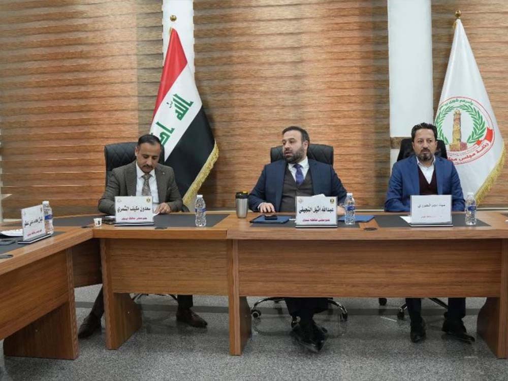 اجتماع مجلس محافظة نينوى لمناقشة ملف الأراضي الممنوعة من البناء ومتابعة حقوق أصحاب السندات الرسمية في الموصل.