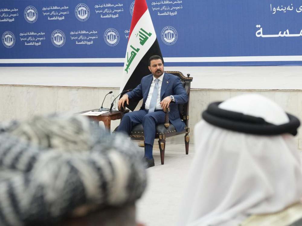 رئيس الوزراء العراقي علي فالح الزيدي يلتقي شيوخ ووجهاء عشائر محافظة نينوى في مدينة الموصل