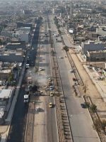 أعمال إكساء وتطوير الطرق في الموصل قرب شارع 60 ضمن منطقة حي الانتصار.