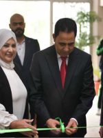 محافظ نينوى خلال افتتاح المتحف التراثي والرقمي بحضور عدد من المسؤولين والشخصيات المشاركة