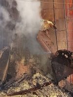 حريق داخل خزان كبير في معمل كبريت المشراق بمحافظة نينوى وتصاعد الدخان من موقع الحادث