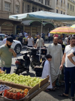 سوق شعبي في مدينة الموصل يشهد حركة بيع وشراء وسط ارتفاع الأسعار وتراجع القدرة الشرائية
