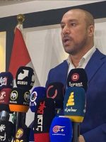 سعود الساعدي رئيس كتلة حقوق النيابية خلال مؤتمر صحفي بشأن رفع سعر صرف الدولار في العراق.
